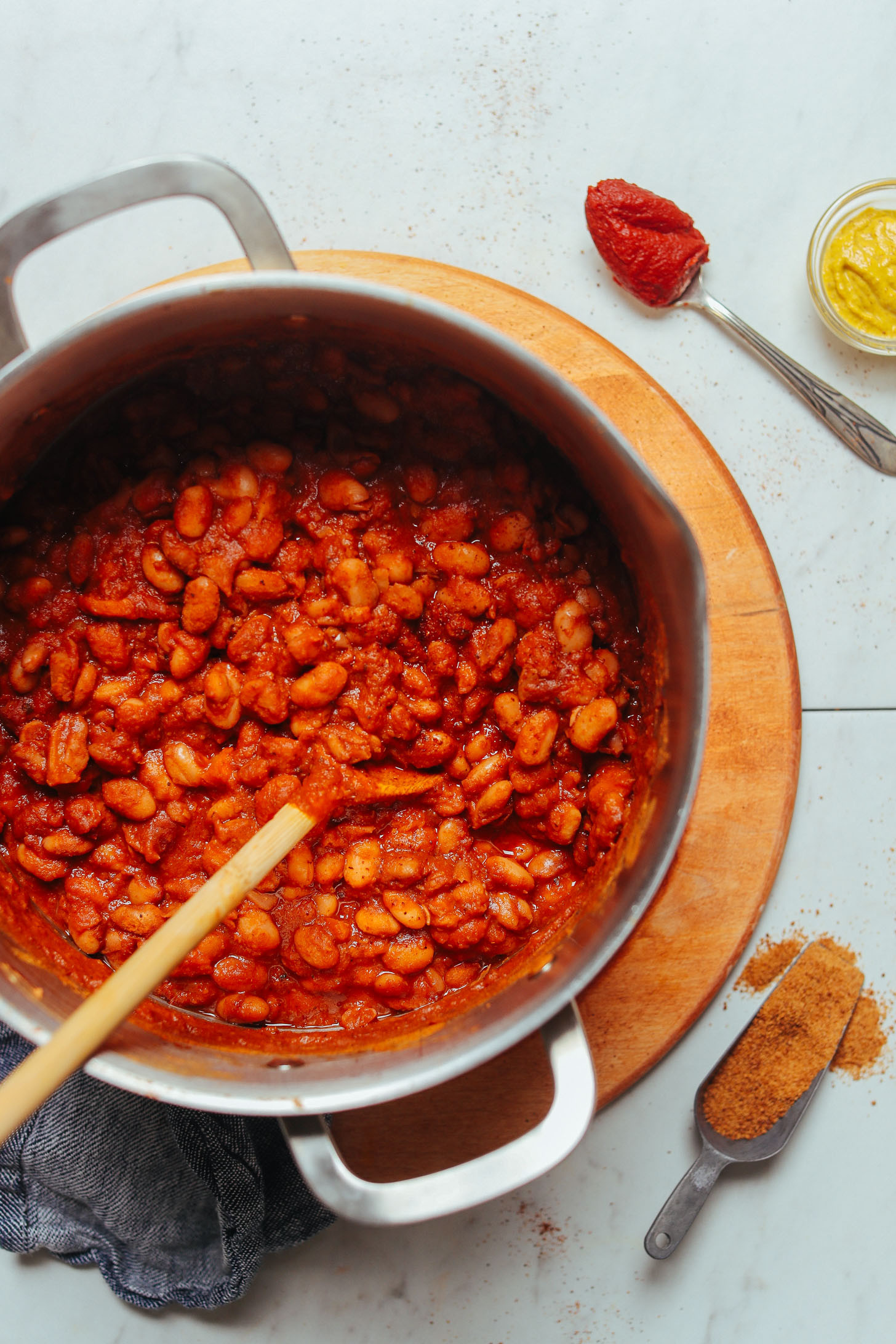 Bean Recipes Vegan
 1 Pot BBQ Baked Beans