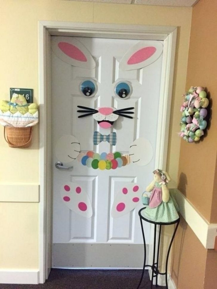 Bedroom Door Decorations DIY
 25 Super Cute DIY Door Decorations