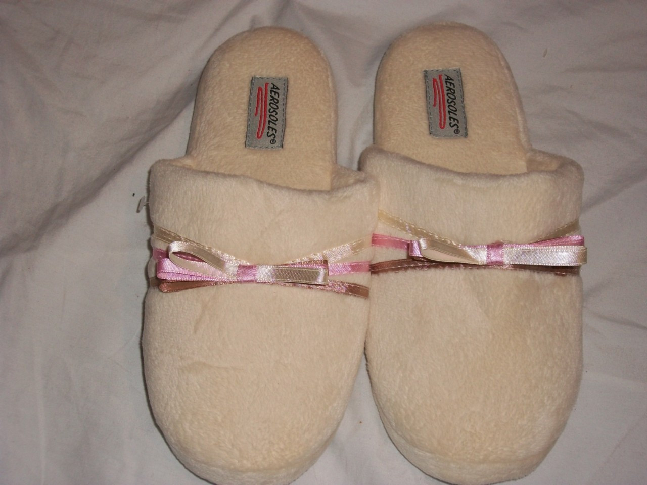 Bedroom Slippers Womens
 NWT AEROSOLES WOMEN S BEDROOM SLIPPERS