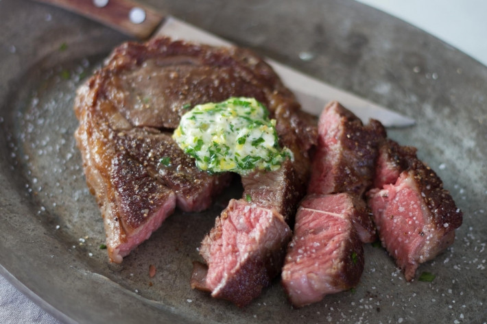 Beef Chuck Sous Vide
 Sous Vide Akaushi Wagyū Chuck Eye Steak