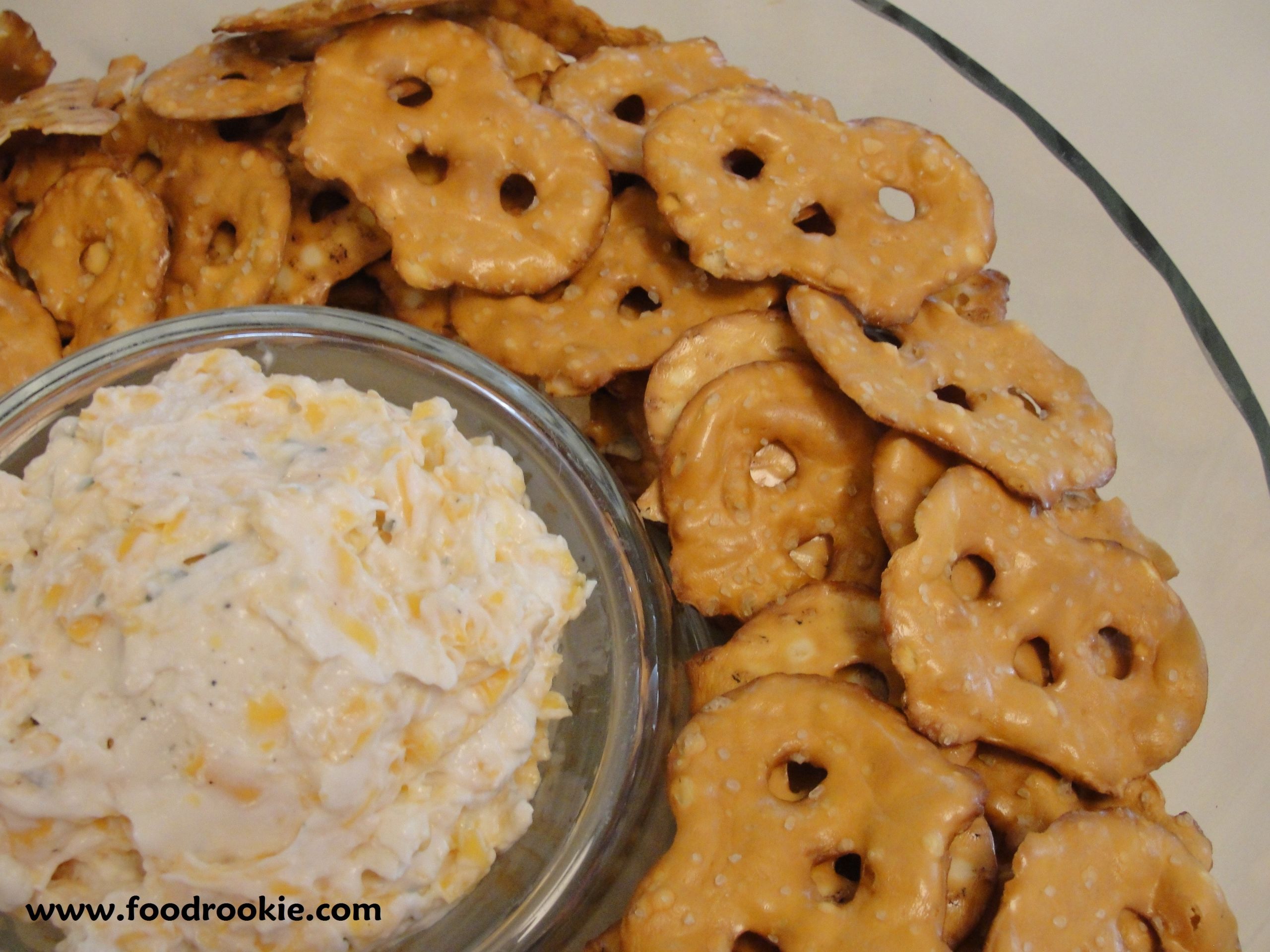 Beer Cheese Dip And Pretzels
 Beer Cheese Pretzel Dip