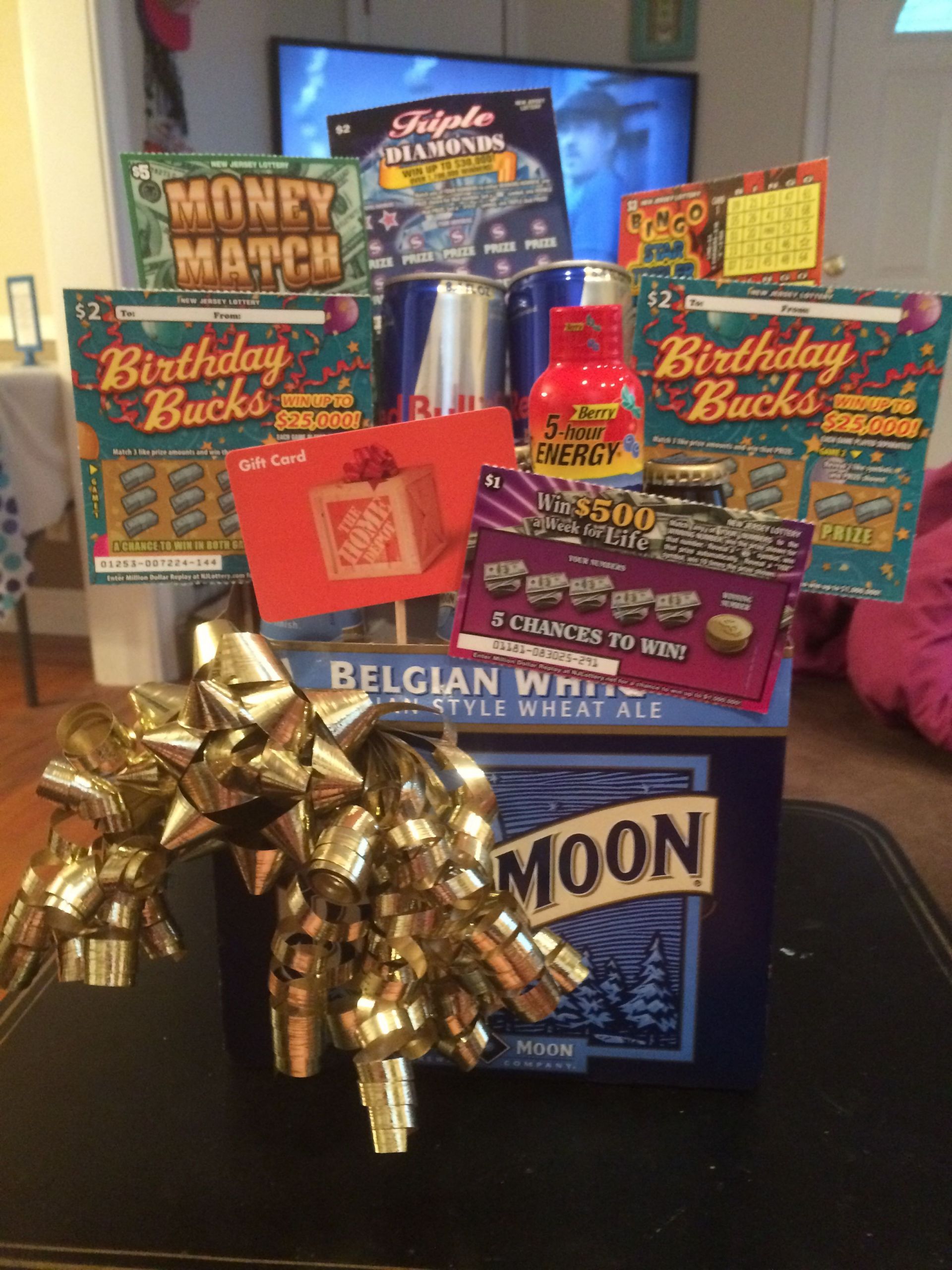 Beer Gift Baskets Ideas
 DIY birthday beer t basket for him 🍻
