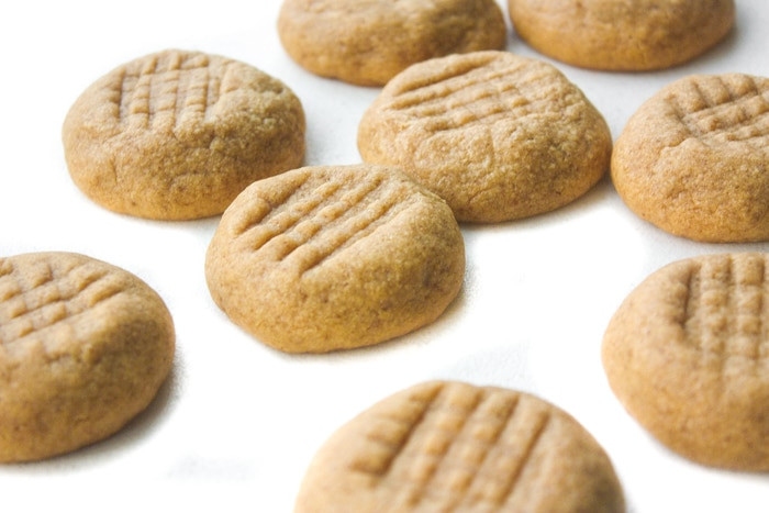 Best Chewy Peanut Butter Cookies
 The Best Soft and Chewy Peanut Butter Cookies