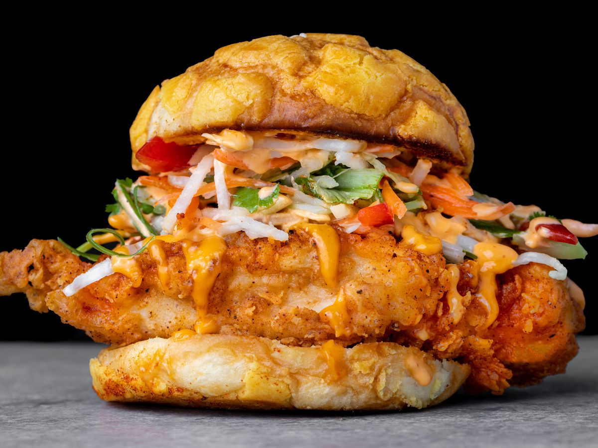 Best Fried Chicken Sandwich
 17 Great Fried Chicken Sandwiches to Enjoy in Los Angeles