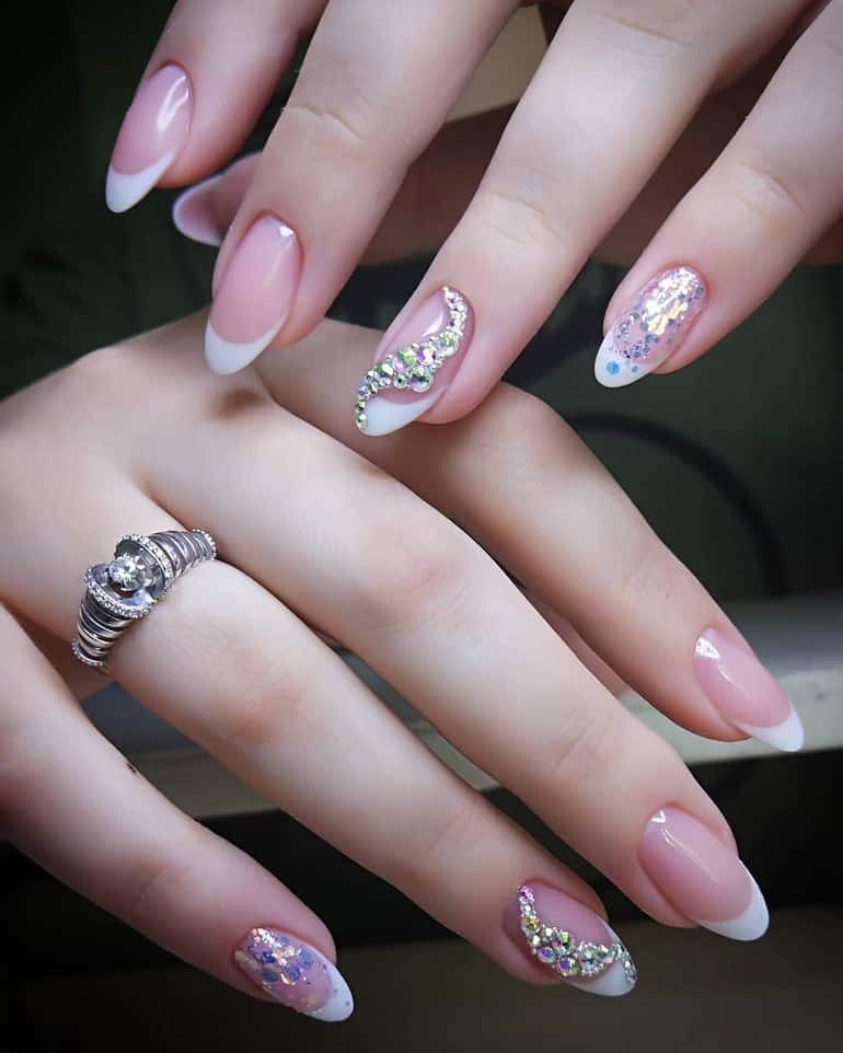 Best Nail Colors For Spring 2020
 Top 11 Extravagant and Creative Nail Polish 2020 Ideas 65