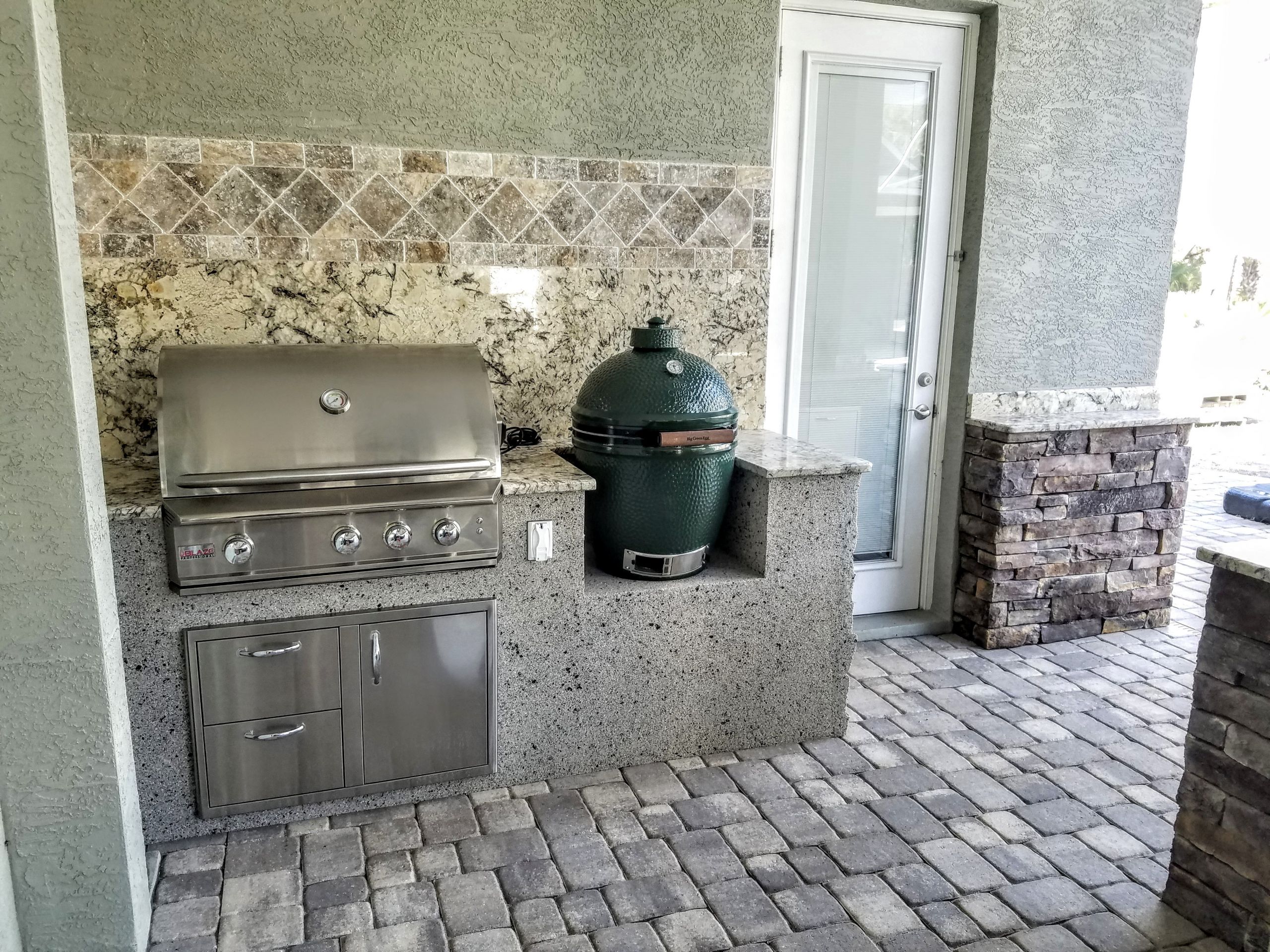 Big Green Egg Outdoor Kitchen
 Big Green Egg Creative Outdoor Kitchens of Florida