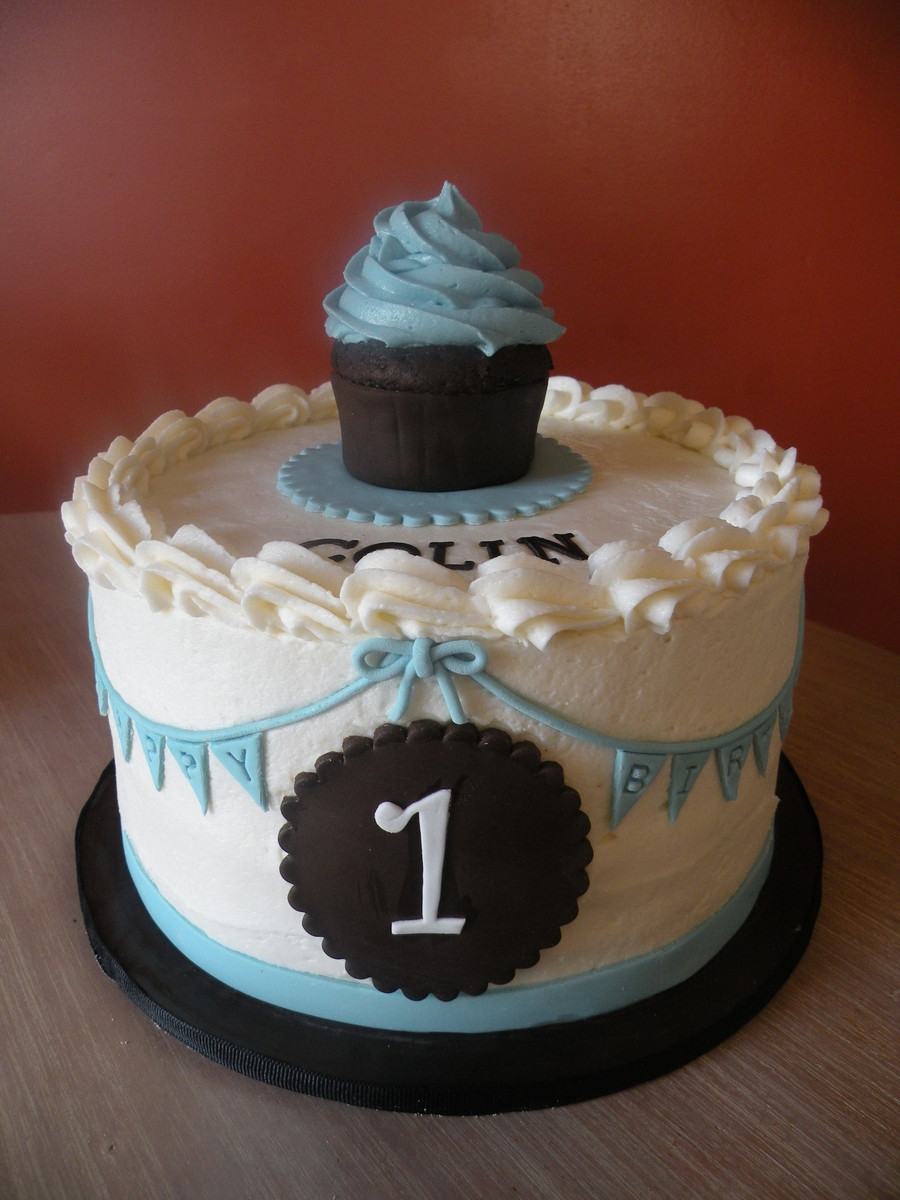 Birthday Cake For Boy
 Classic Baby Boy 1St Birthday CakeCentral