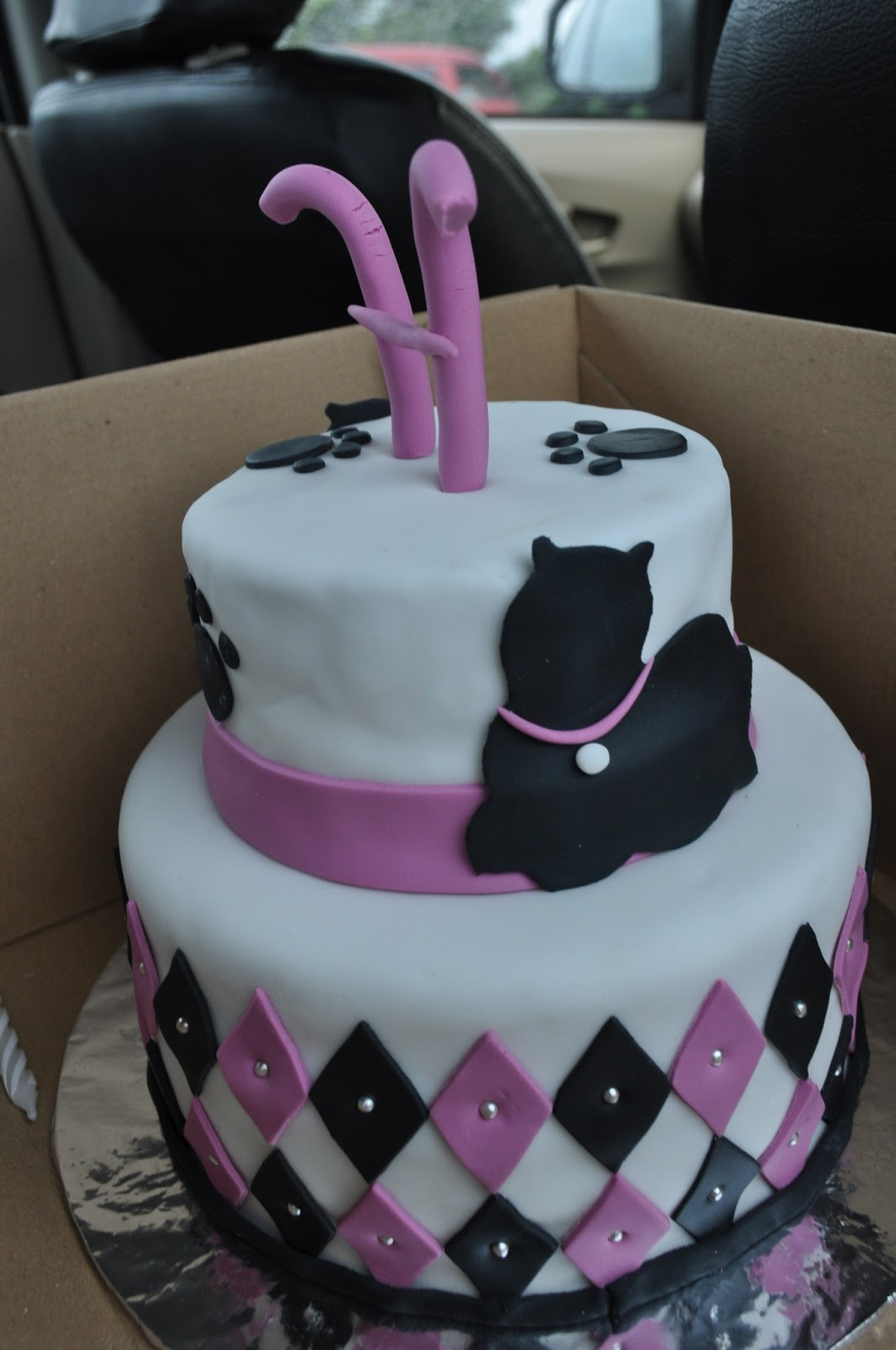 Birthday Cakes For Cats
 momatoye Cat Themed Birthday Cake Hesty Tonkih