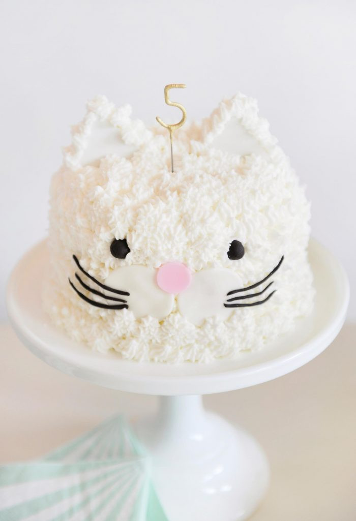 Birthday Cakes For Cats
 6 CHIC WAYS TO ADD CATITUDE TO YOUR NEXT SOIREE