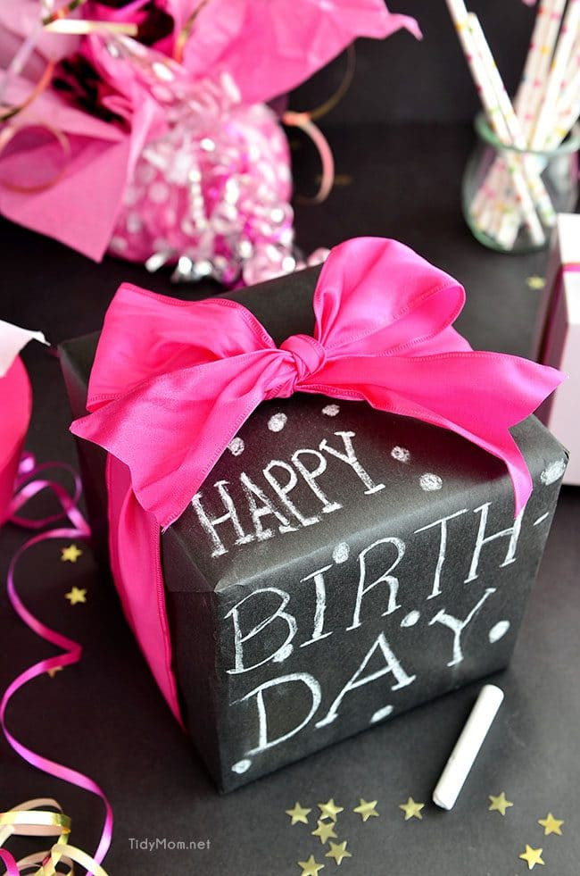 Birthday Gift Wrapping Ideas
 DIY Chalkboard Gift Wrap