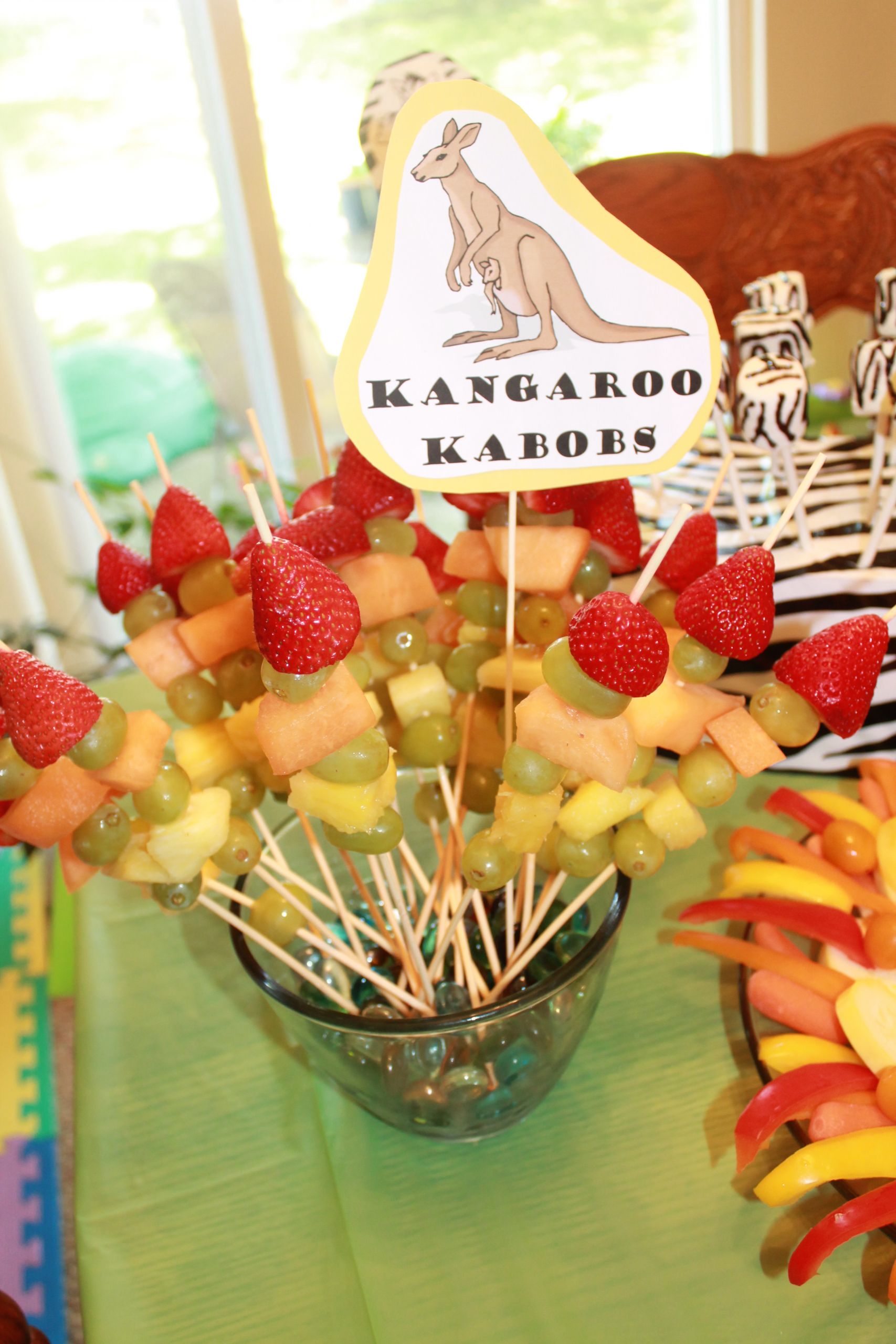 Birthday Party Food Ideas
 Kangaro kabobs and other fabulous food ideas for a zoo