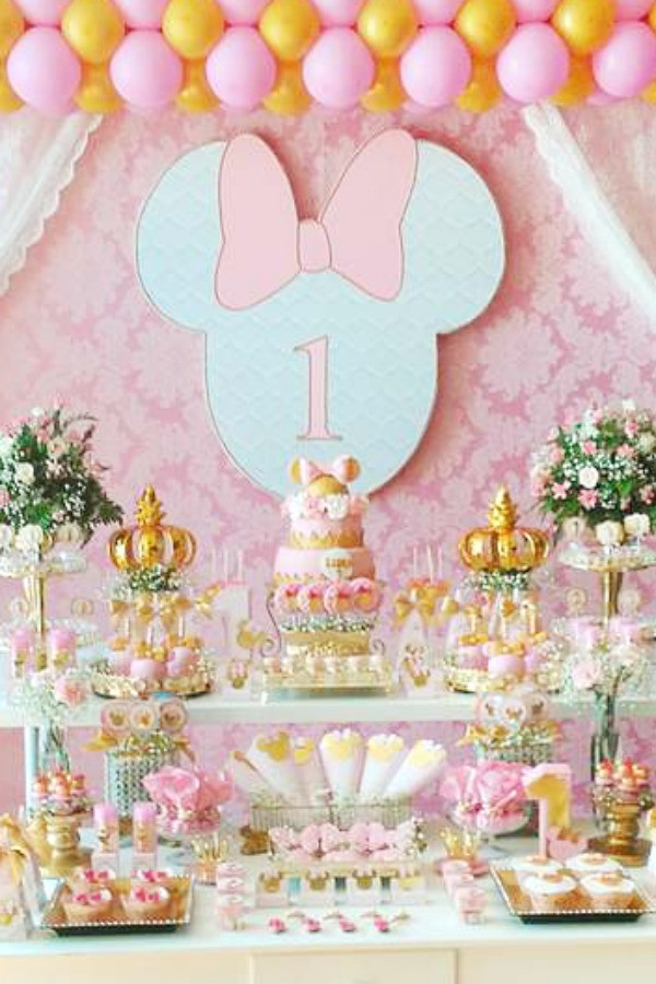 Birthday Party Themes For 1 Year Old Baby Girl
 Don t Miss These 19 Popular Girl 1st Birthday Themes