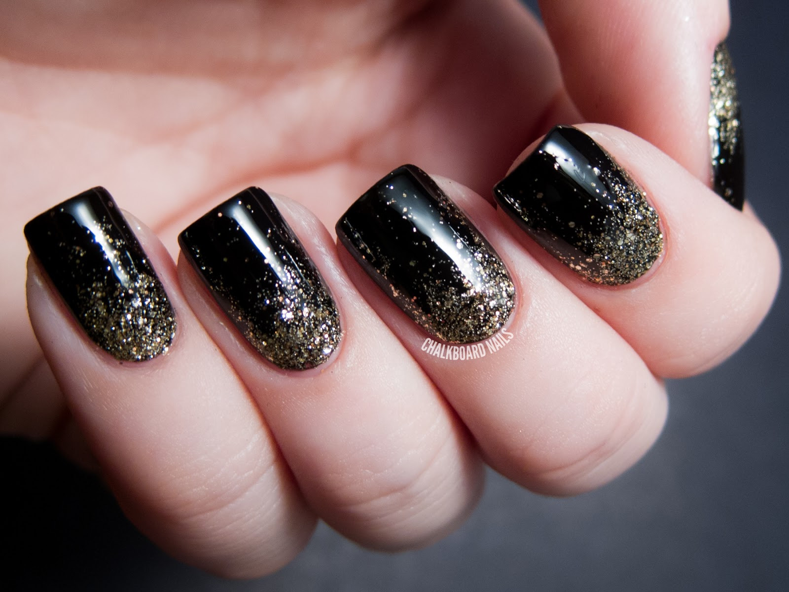 Black And Gold Nail Art Designs
 Party Perfect Black and Gold Nail Art Ideas