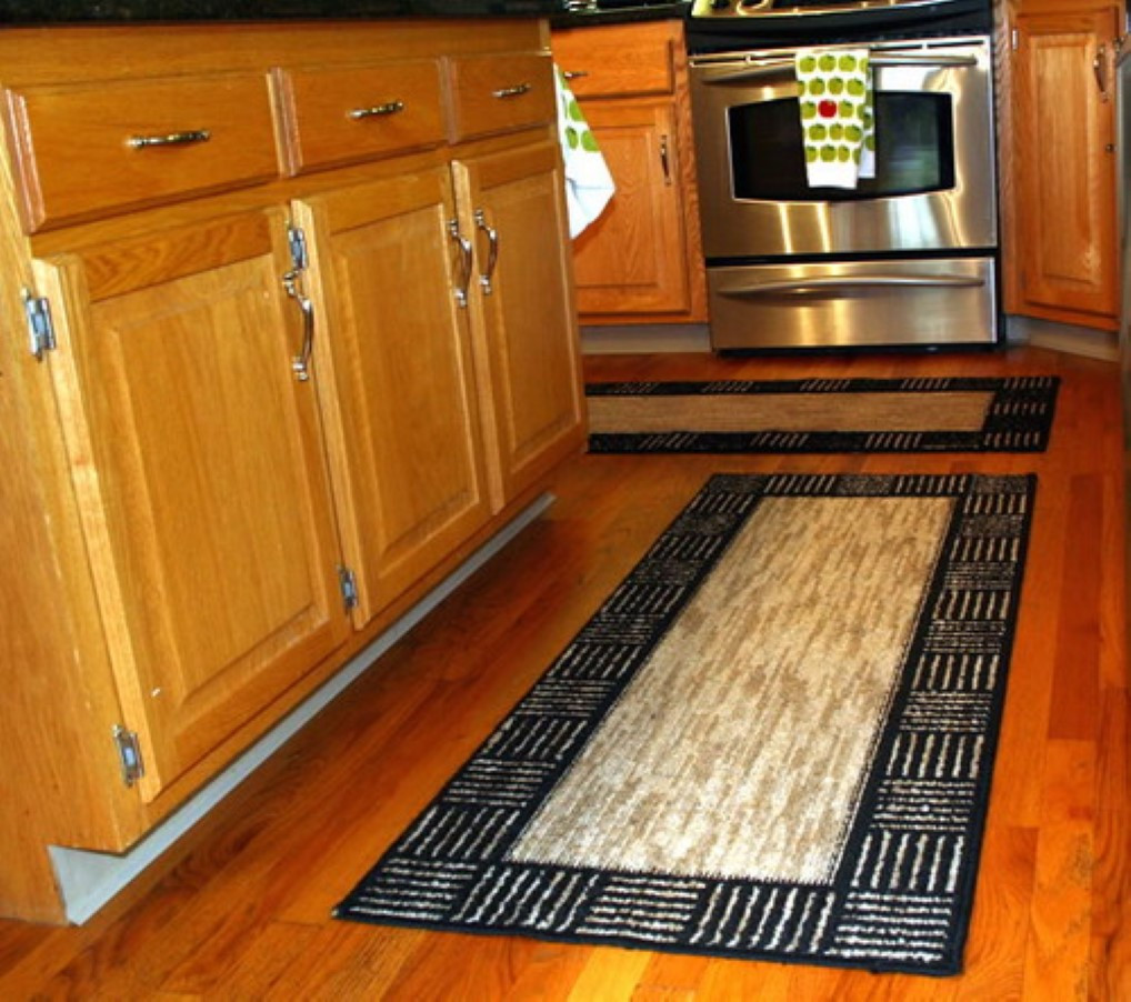 Black And White Kitchen Rugs
 Some Vintage and Stylish Kitchen Mat and Rug Ideas – HomesFeed