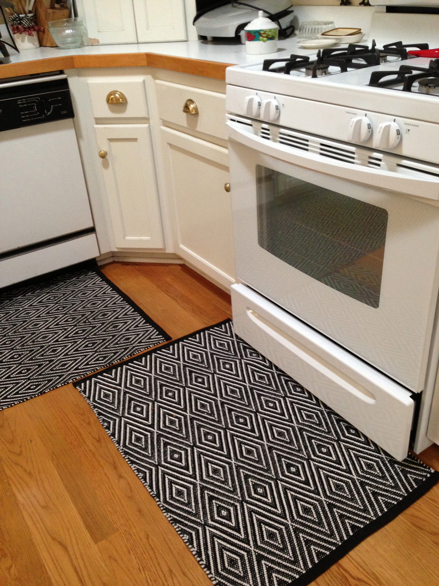 Black And White Kitchen Rugs
 Indoor Outdoor Rugs Chameleon Style