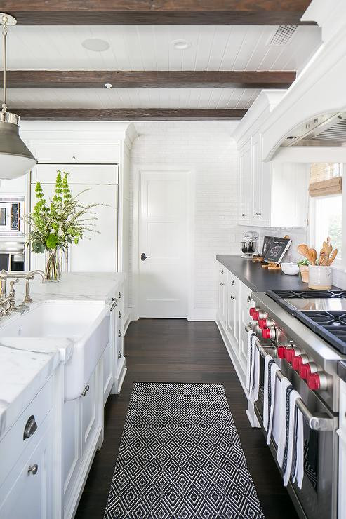 Black And White Kitchen Rugs
 Black and White Diamond Pattern Kitchen Runner