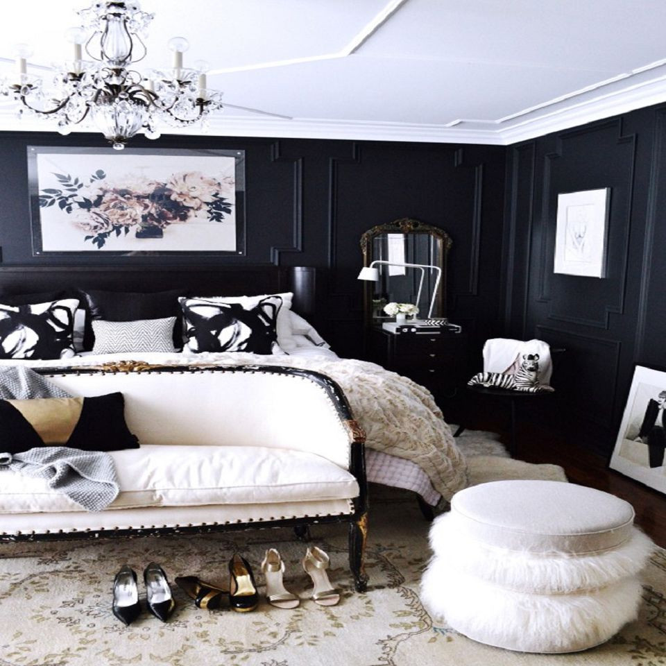 Black Bedroom Walls
 Decorating Ideas for Dark Colored Bedroom Walls