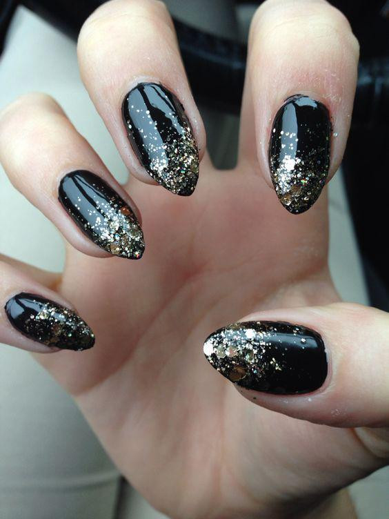 Black Nails With Glitter
 99 Trending Black Nails Art Manicure Ideas – OSTTY