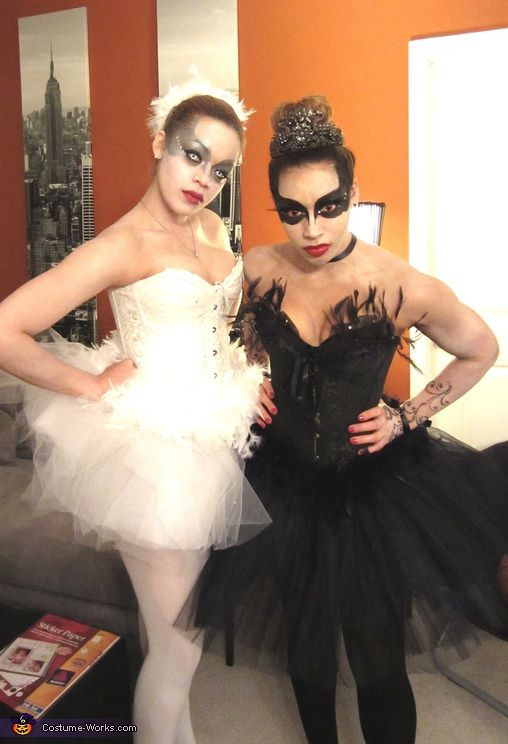 Black Swan Costume DIY
 Black Swan and White Swan Halloween Costume Contest at