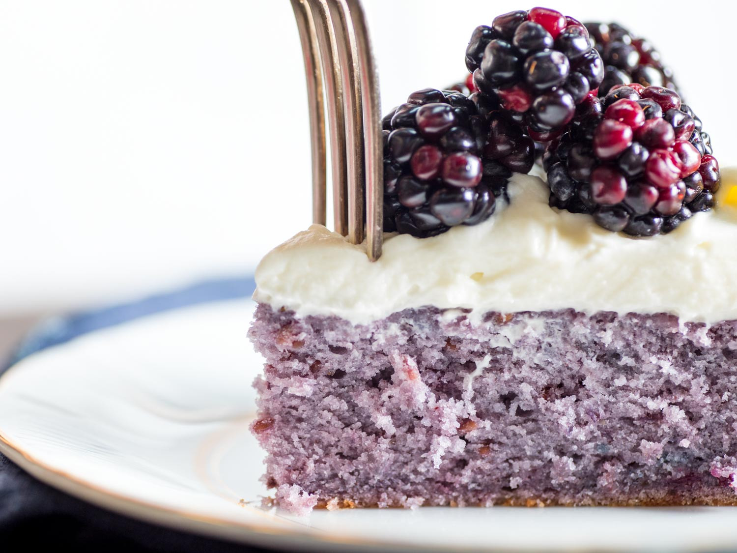 Blackberry Cake Recipe
 Fresh Blackberry Cake Is a Summer Spectacle