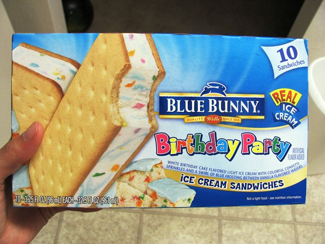 Blue Bunny Birthday Cake Ice Cream
 Product review Blue Bunny Birthday Party ice cream sandwiches