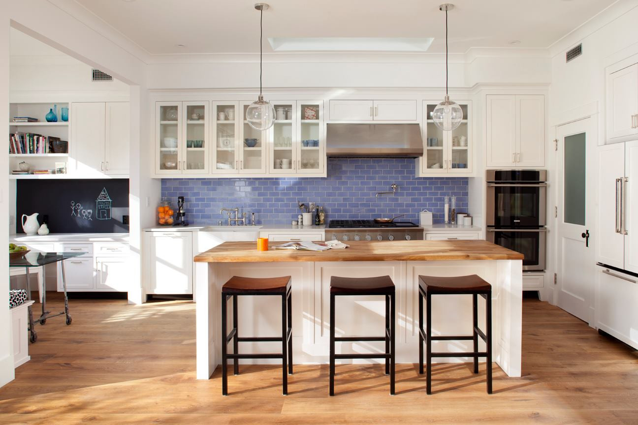 Blue Tile Backsplash Kitchen
 Spruce Up Your Home With color – Blue Tiles For The