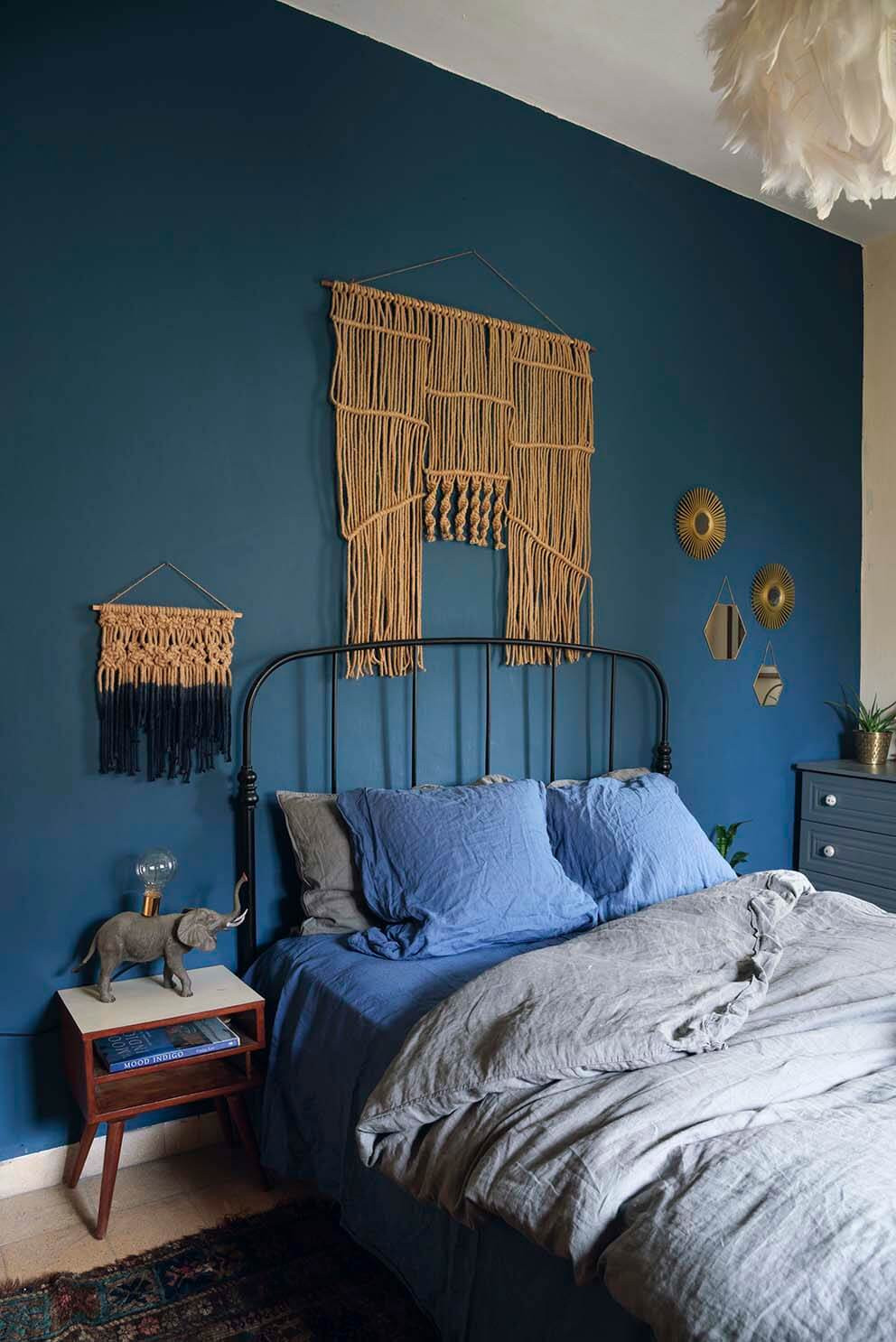 Blue Wall Bedroom
 This Is How To Decorate With Blue Walls