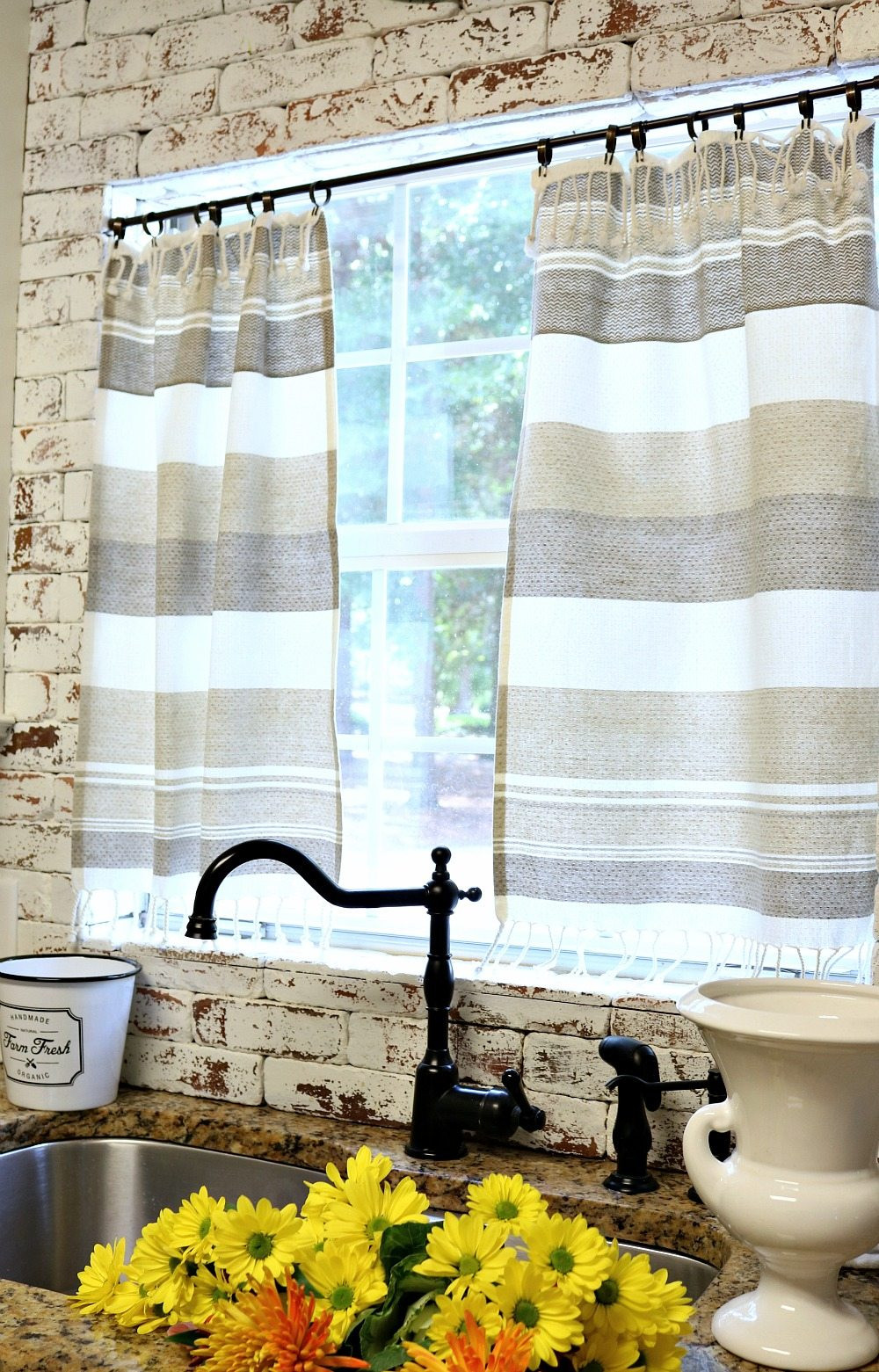 Boscov'S Kitchen Curtains
 Talk of the Town 90 and So Close to Amazing Giveaway