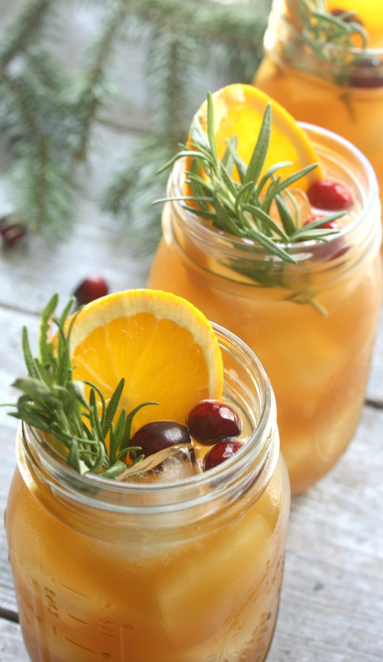Bourbon Drinks For Winter
 Holiday Bourbon Punch Daily Appetite