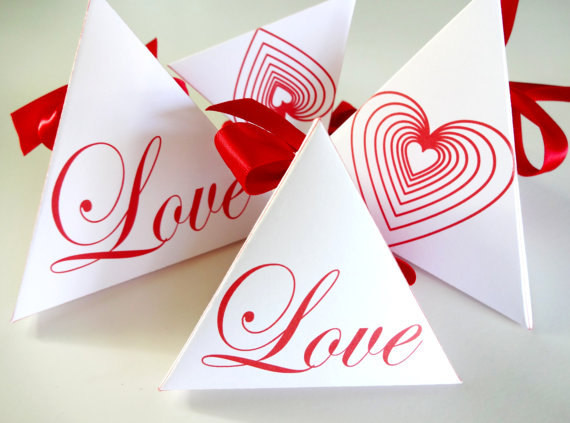 Box Valentine'S Day Gift Ideas
 18 Cute Little Gift Box Ideas for Valentine s Day