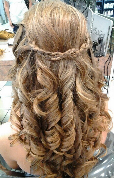 Braids And Curls Hairstyles
 Prom hairstyles with braids and curls