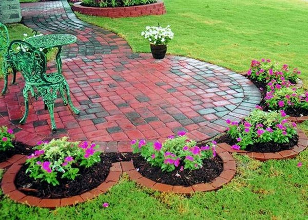 Brick Landscape Edging
 37 Creative Lawn and Garden Edging Ideas with