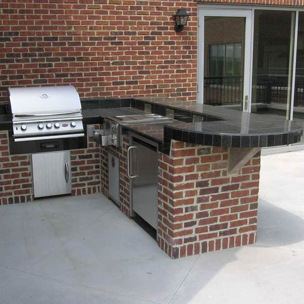 Brick Outdoor Kitchen
 Customized Outdoor Kitchen Design Ideas