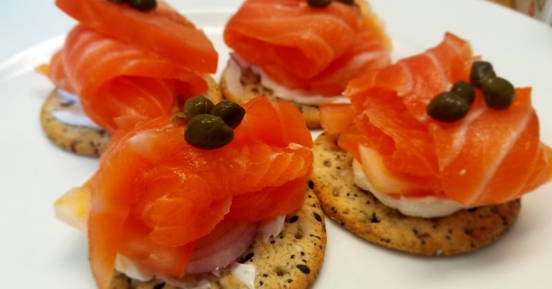 Brined Salmon Served On Bagels
 YangYang Cooking Salmon Lox 盐渍三文鱼