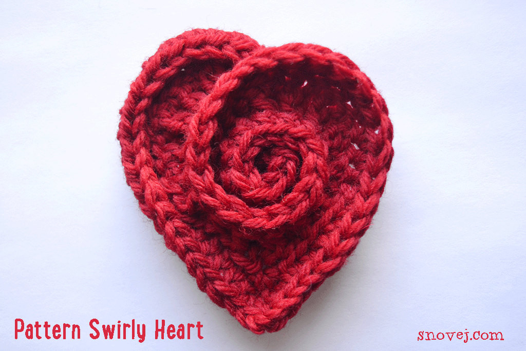 Brooches Pattern
 Pattern Crochet Swirly Heart Pin Brooch US & UK terminology