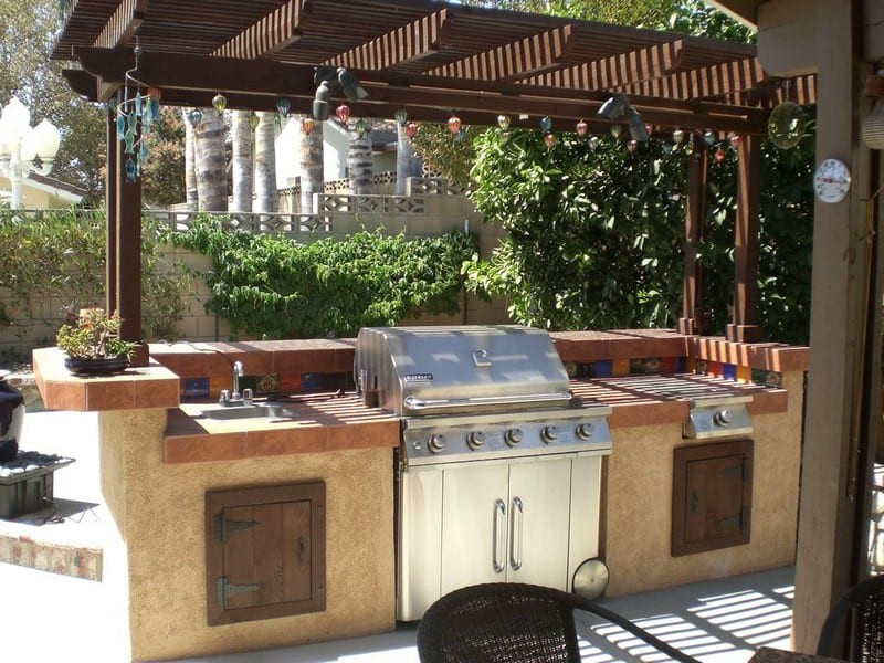 Build An Outdoor Kitchen
 How To Build an Outdoor Kitchen Page 1