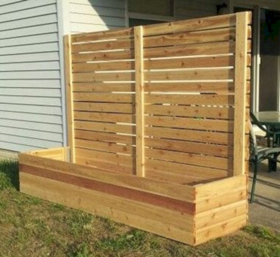 Building A Backyard Fence
 Diy backyard privacy fence ideas on a bud 38 ROUNDECOR