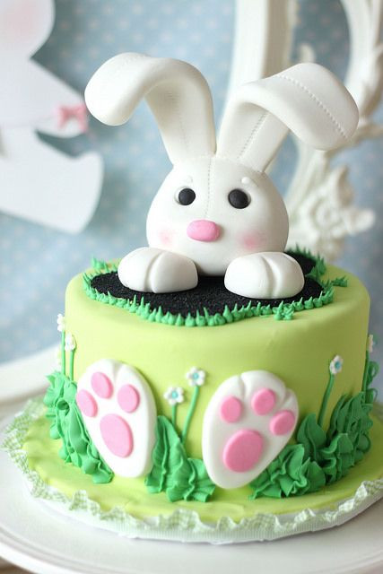 Bunny Birthday Cake
 20 Amazing Easter Cakes Page 12 of 22