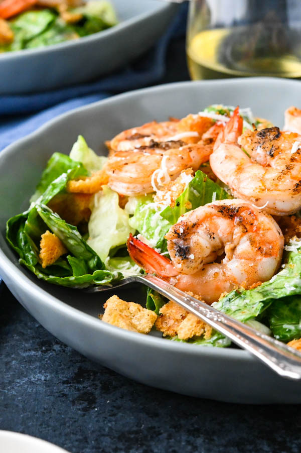 Caesar Salad With Shrimp
 Grilled Shrimp Caesar Salad with Creamy Caesar Dressing