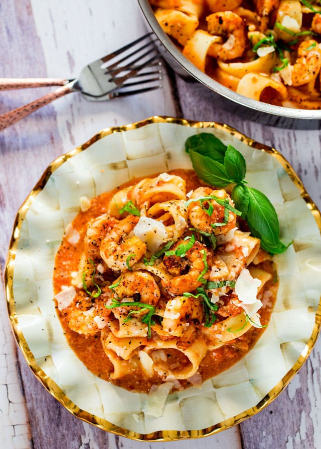 Cajun Shrimp Pasta Alfredo Cajun Shrimp with Tomato Alfredo Pasta Jo Cooks