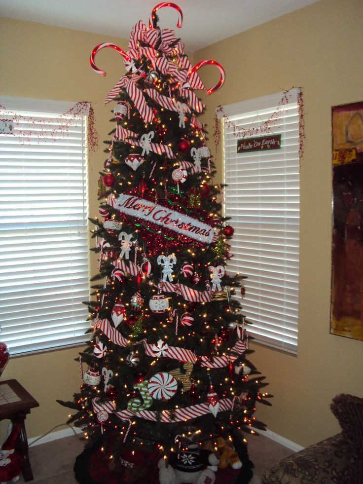 Candy Cane Christmas Decorations
 46 Famous Candy Christmas Tree Decorations Ideas