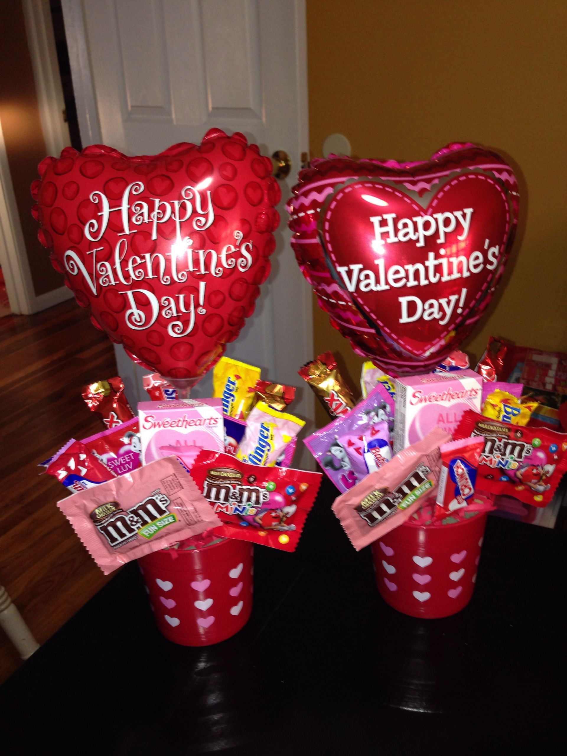 Candy Gift Baskets For Valentines Day
 Small valentines bouquets With images