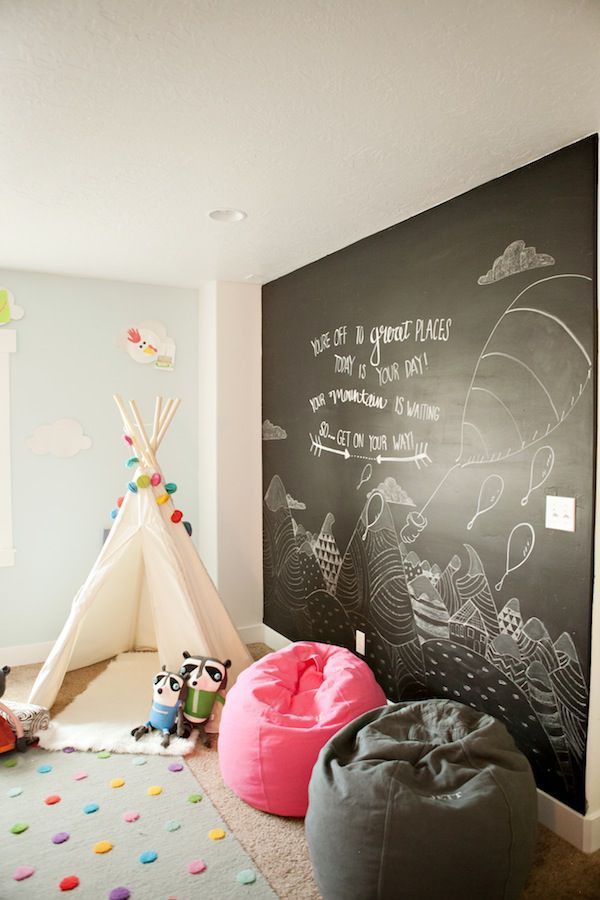 Chalkboard Kids Room
 DIY Chalkboard Paint Ideas for Nurseries & Kids Rooms