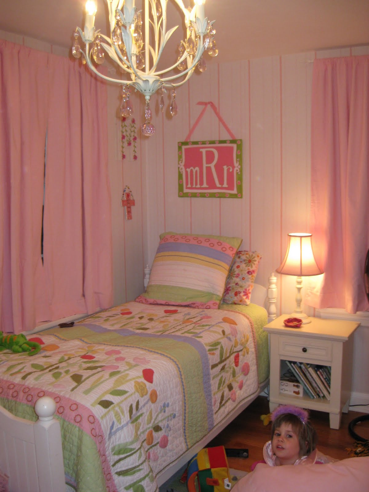 Chandelier For Girl Bedroom
 Lamp Create An Adorable Room For Your Little Girl With