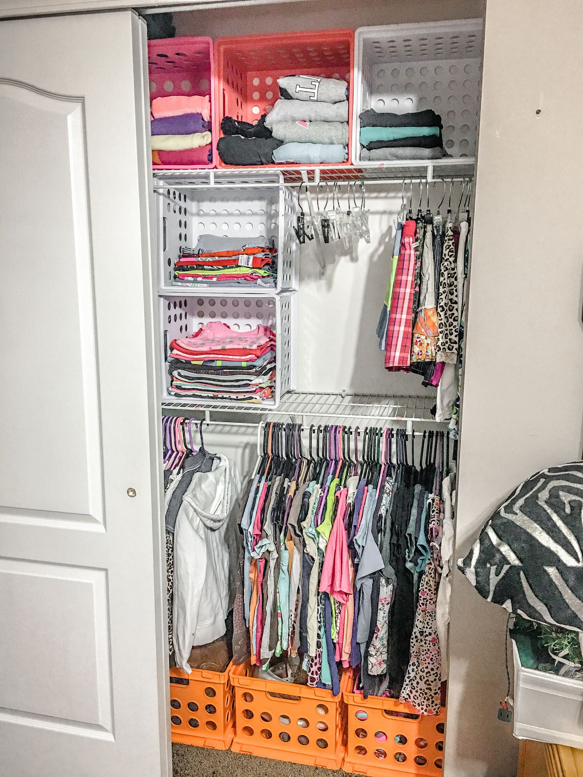 Cheap DIY Closet Organization
 trashouttuesday DIY kids closet organization – quick