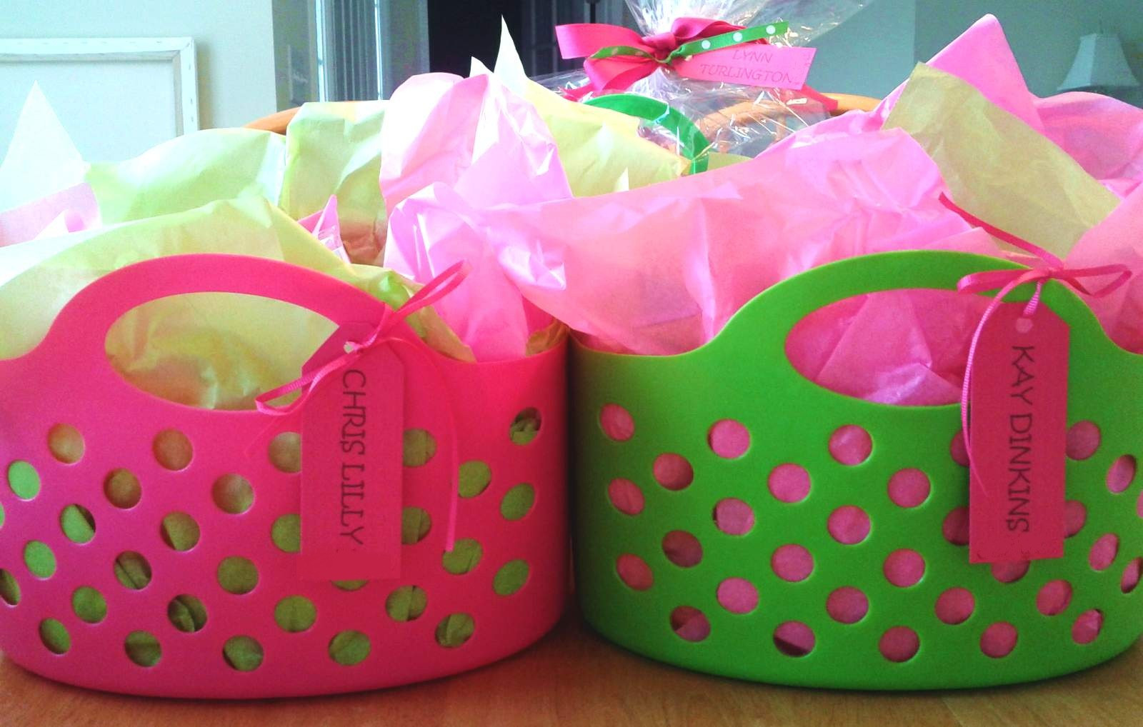 Cheap Gift Basket Ideas
 the lowdown on How To Put To her A Fantastic