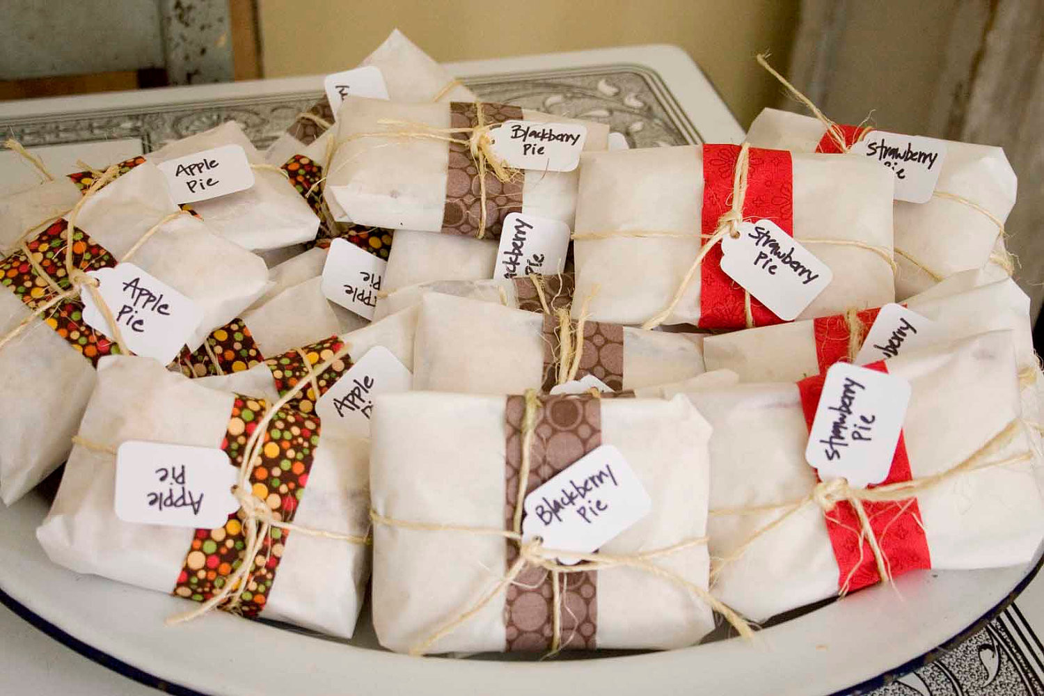 Cheap Tea Party Ideas
 Elegant Cheap and Unique Bridal Shower Favors Ideas