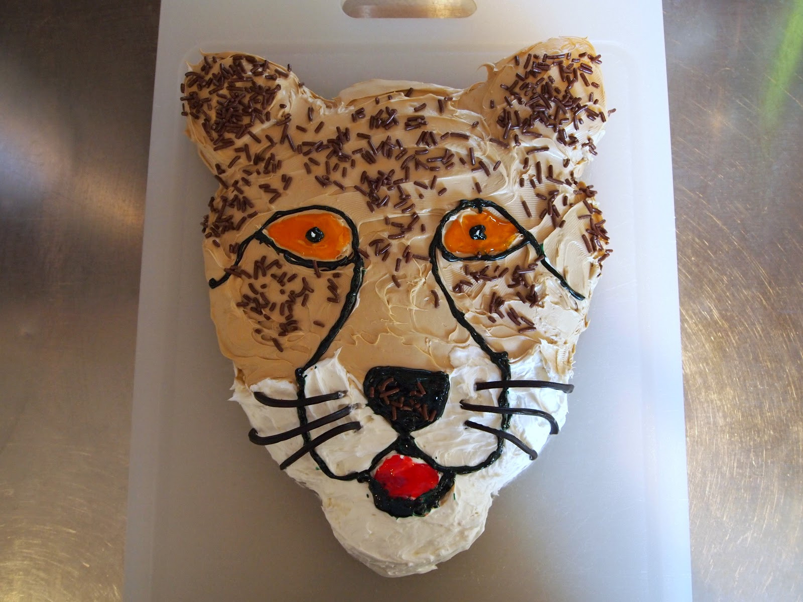 Cheetah Birthday Cake
 Cheetah Cakes – Decoration Ideas