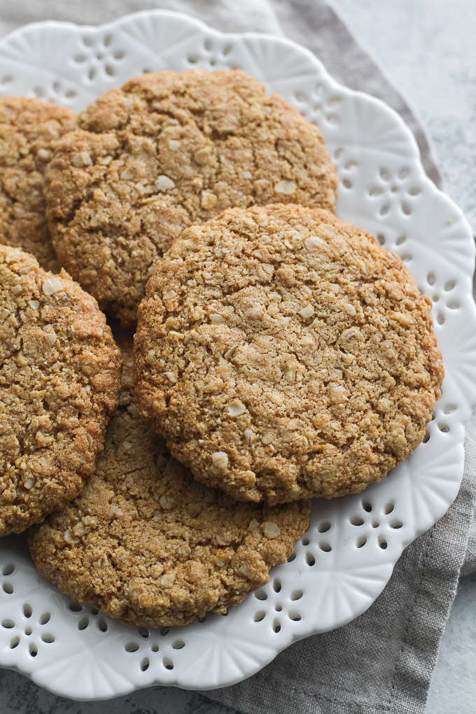 Chewy Oatmeal Cookies
 Chewy Flourless Oatmeal Cookies