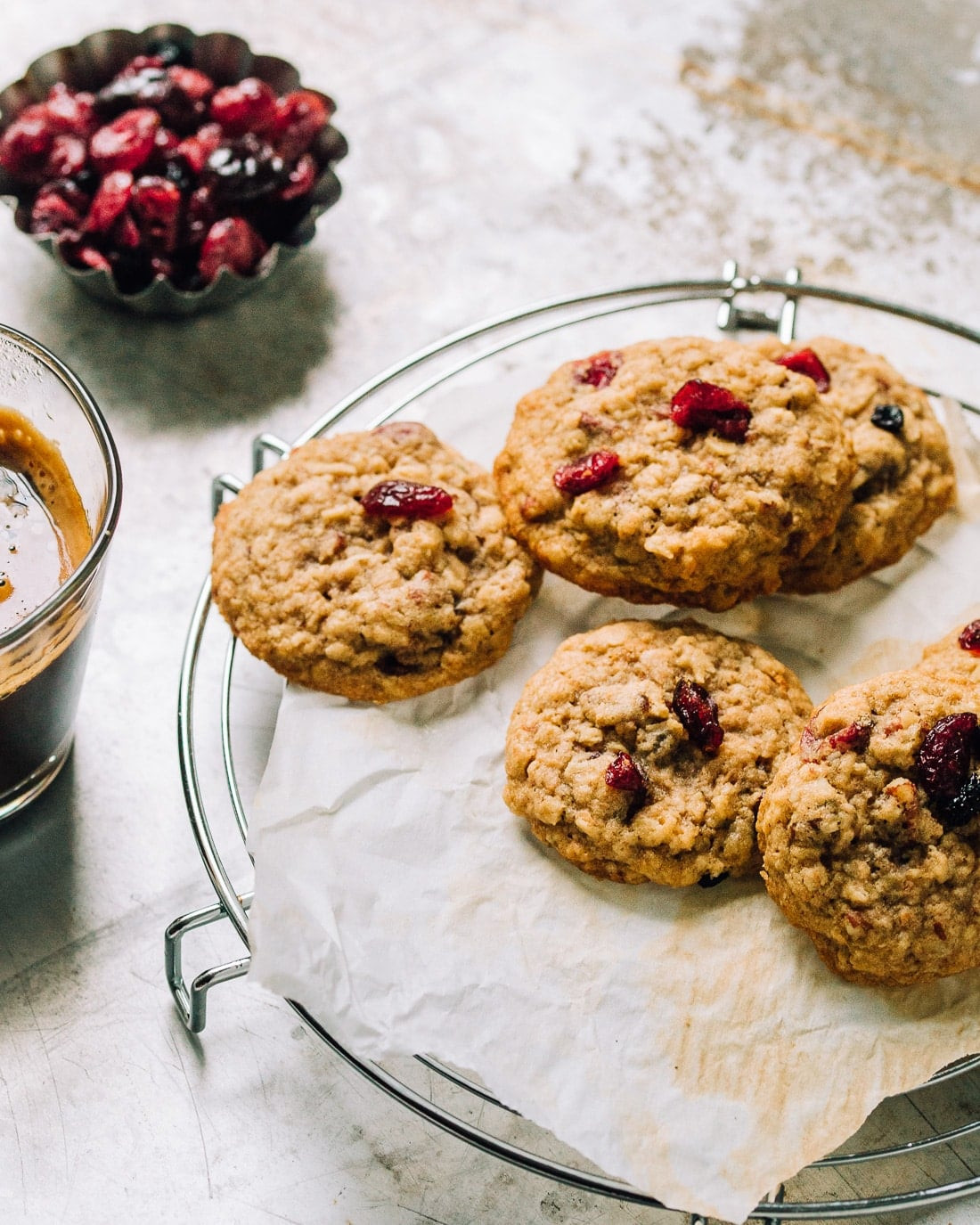 Chewy Oatmeal Cookies
 Chewy Oatmeal Cookie Recipe with a secret ingre nt